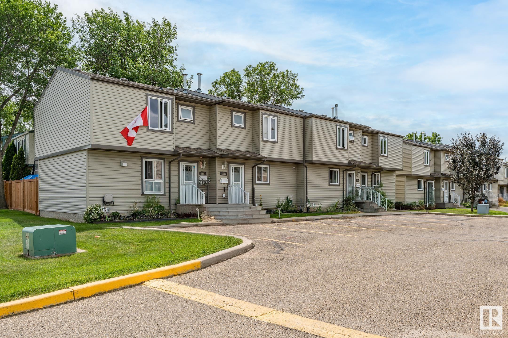 Property Photo:  1691 Lakewood Road NW  AB T6K 3B9 