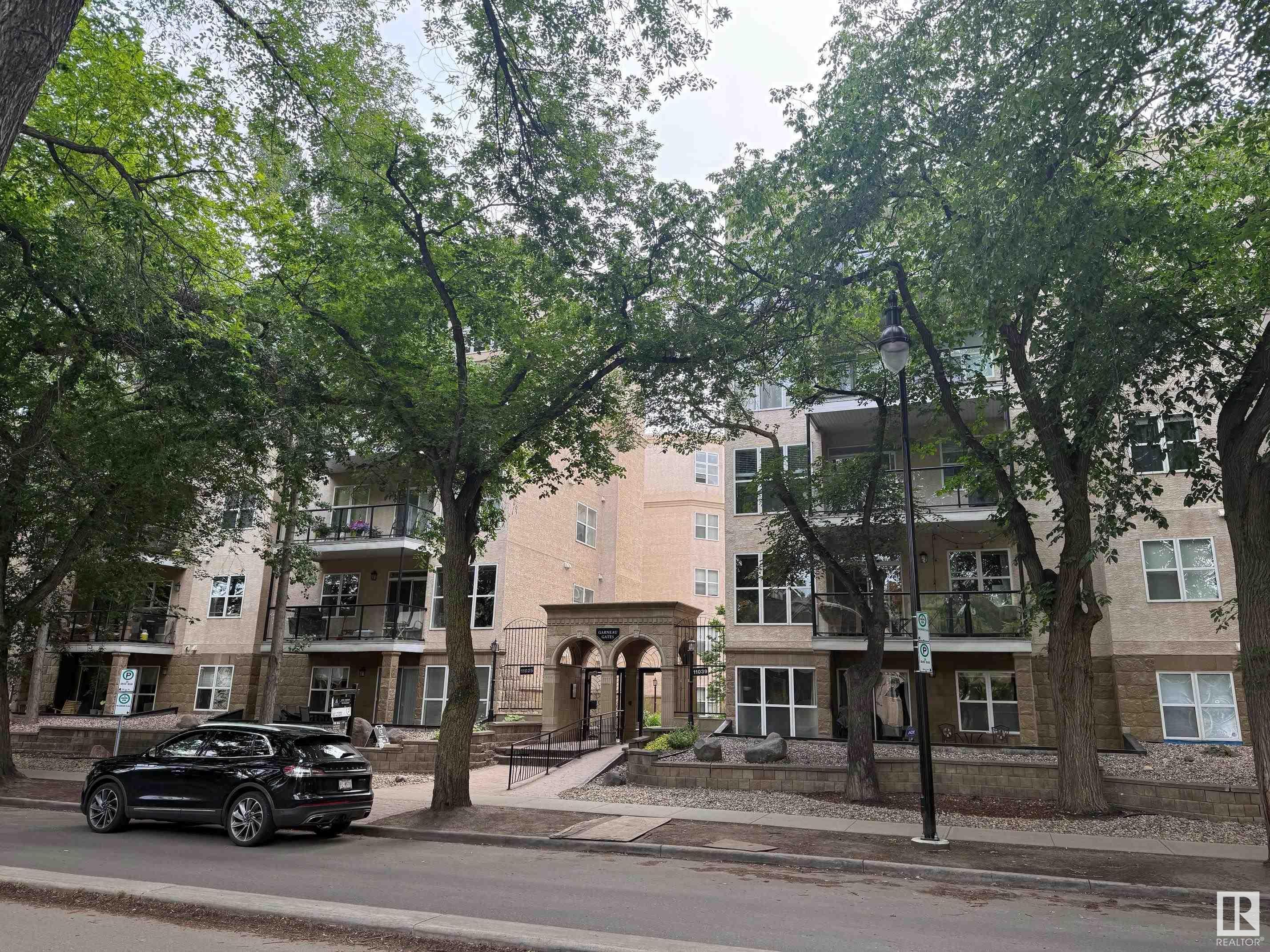 Property Photo: 11025 83 Avenue NW 103 AB T5J 5G3