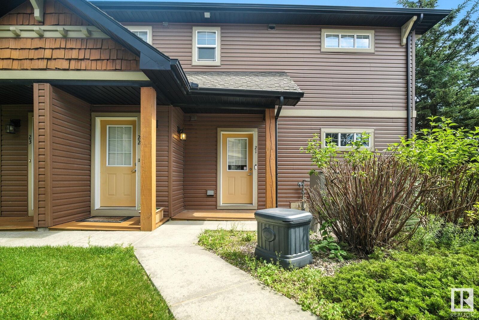 Property Photo: 671 Silver Berry Road NW 21 AB T6T 0B7