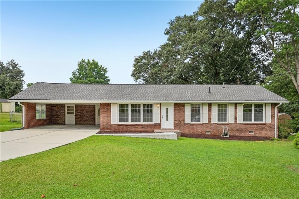 Property Photo: 4810 White Lake Drive NW GA 30101