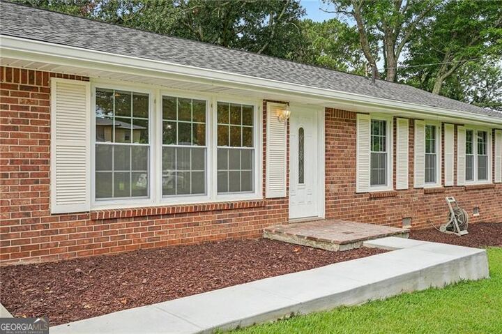 Property Photo:  4810 White Lake Drive NW  GA 30101 
