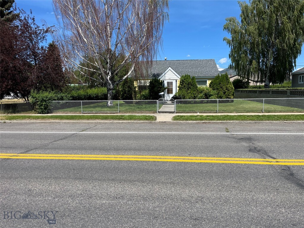 3011 Floral Blvd  Butte MT 59701 photo