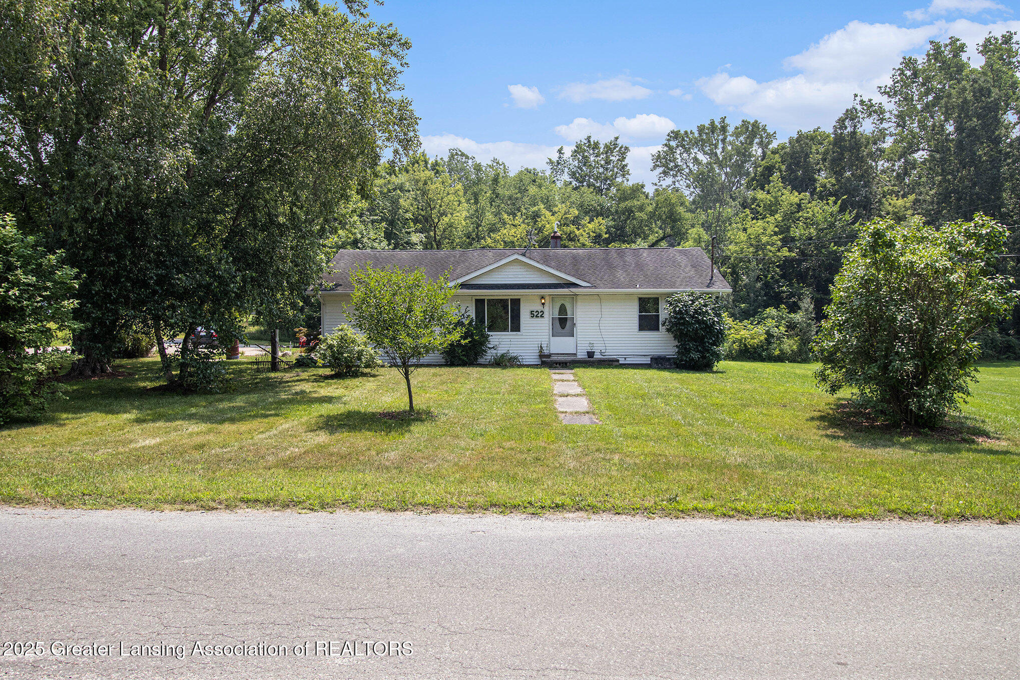 Property Photo:  522 Oakdale Road  MI 49058 