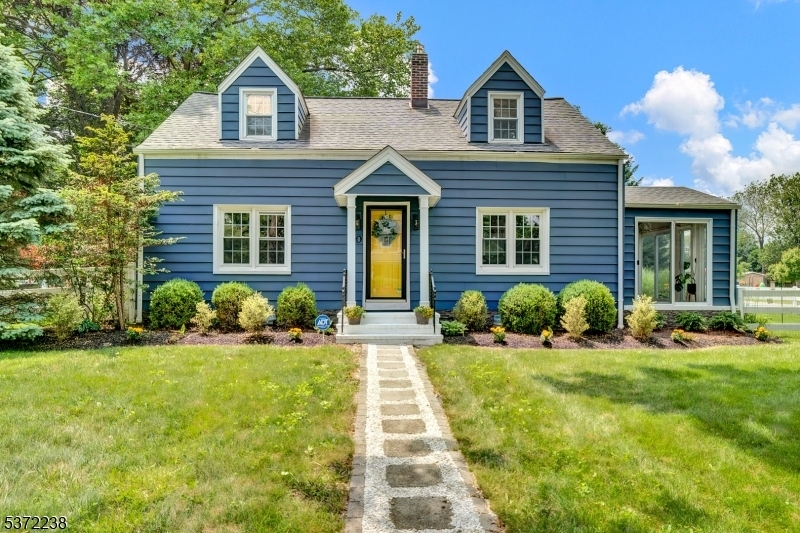 Property Photo:  10 Shaw Dr  NJ 08528 