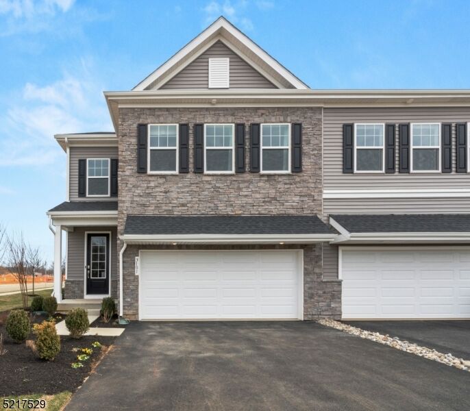 Property Photo:  19 Gladstone Ct  NJ 07981 