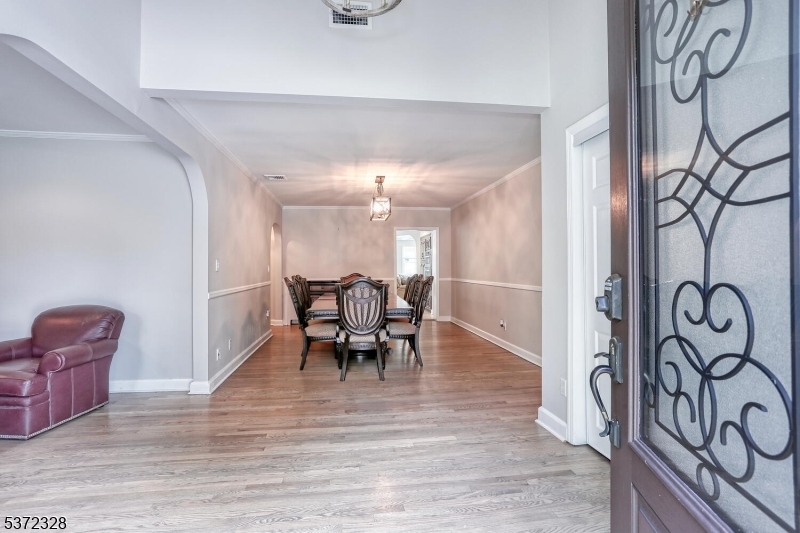Property Photo:  324 Calvin Ct  NJ 07481 