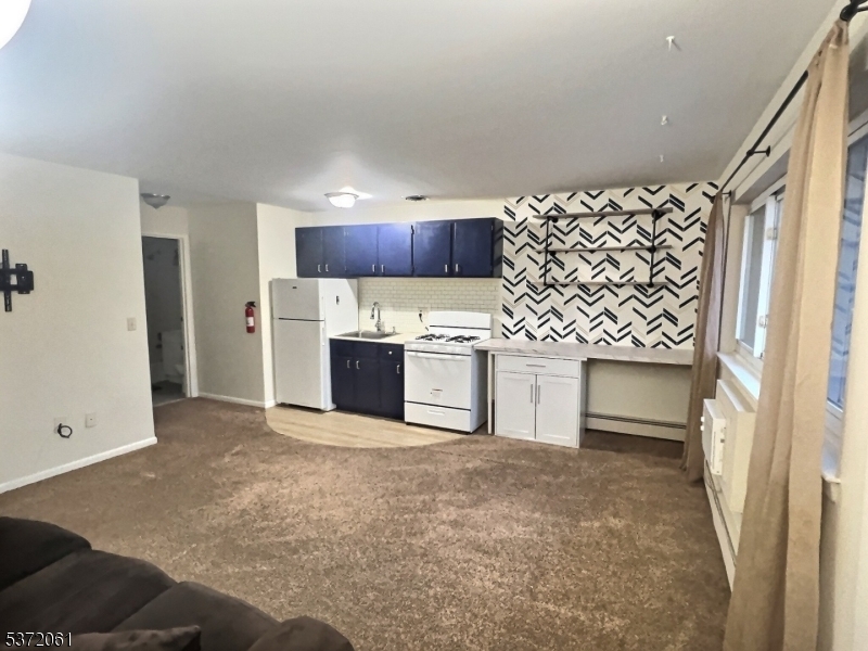 Property Photo: 104 N Beverwyck Rd NJ 07034
