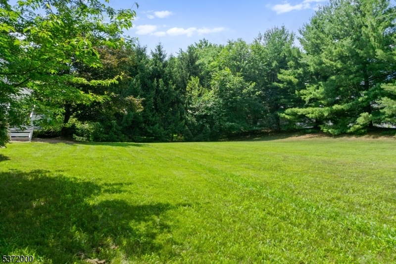 Property Photo: 6 Matrick Ct NJ 08844