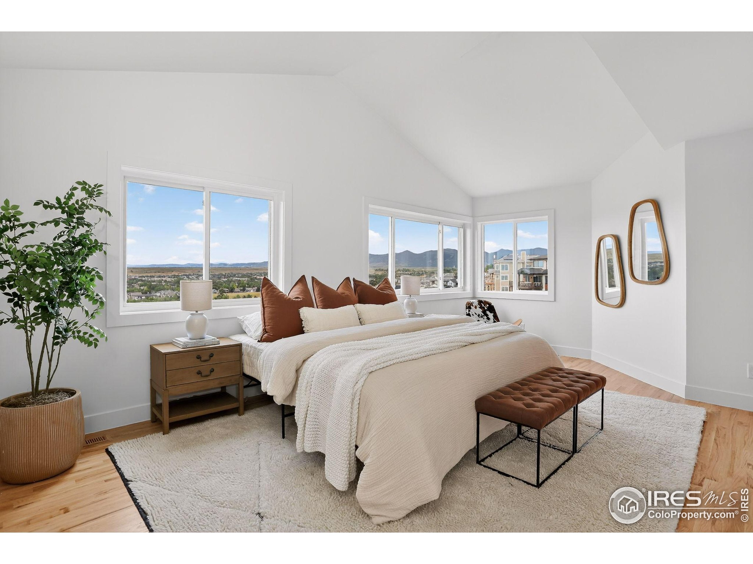 Property Photo: 816 Trail Ridge Dr CO 80027