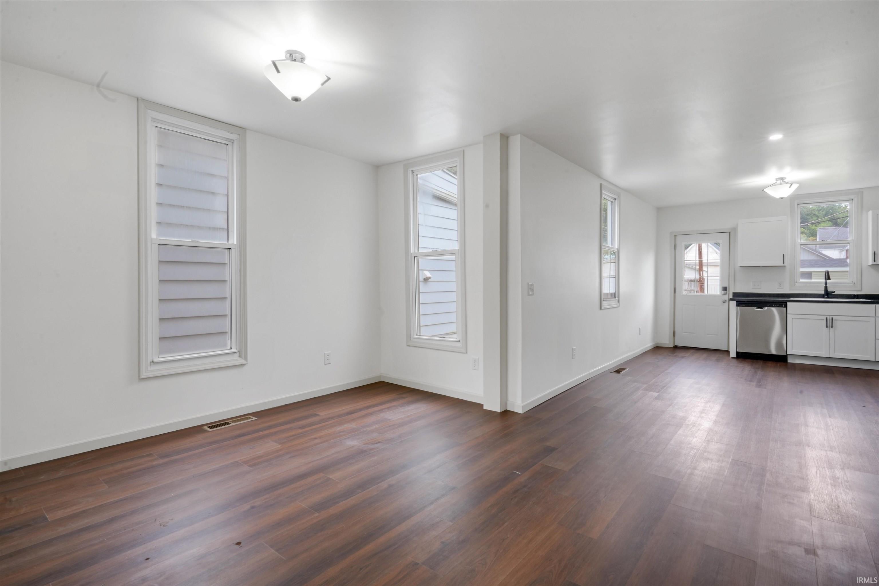Property Photo:  720 N Bell Avenue  IN 47712 