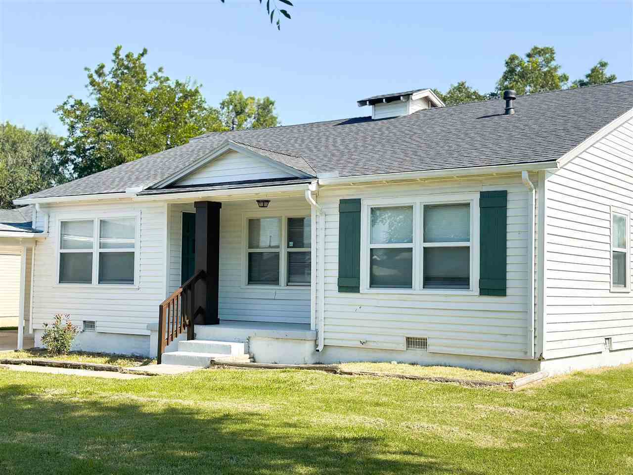 Property Photo: 2117 NW Denver Ave OK 73505