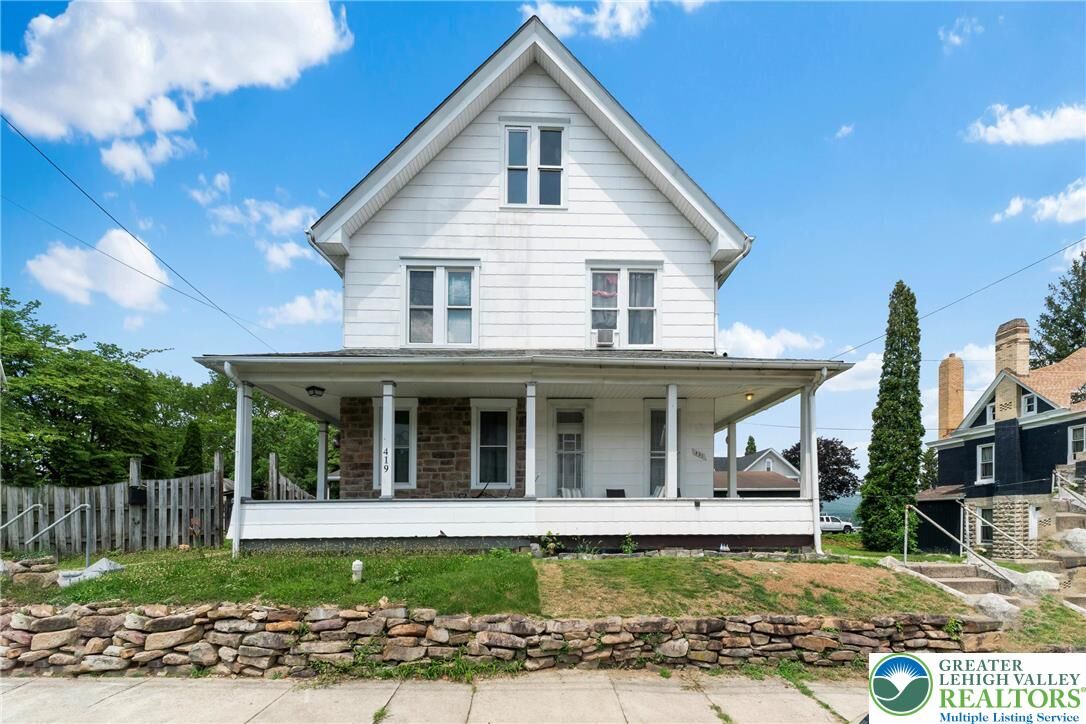 Property Photo: 419 E Washington PA 18080