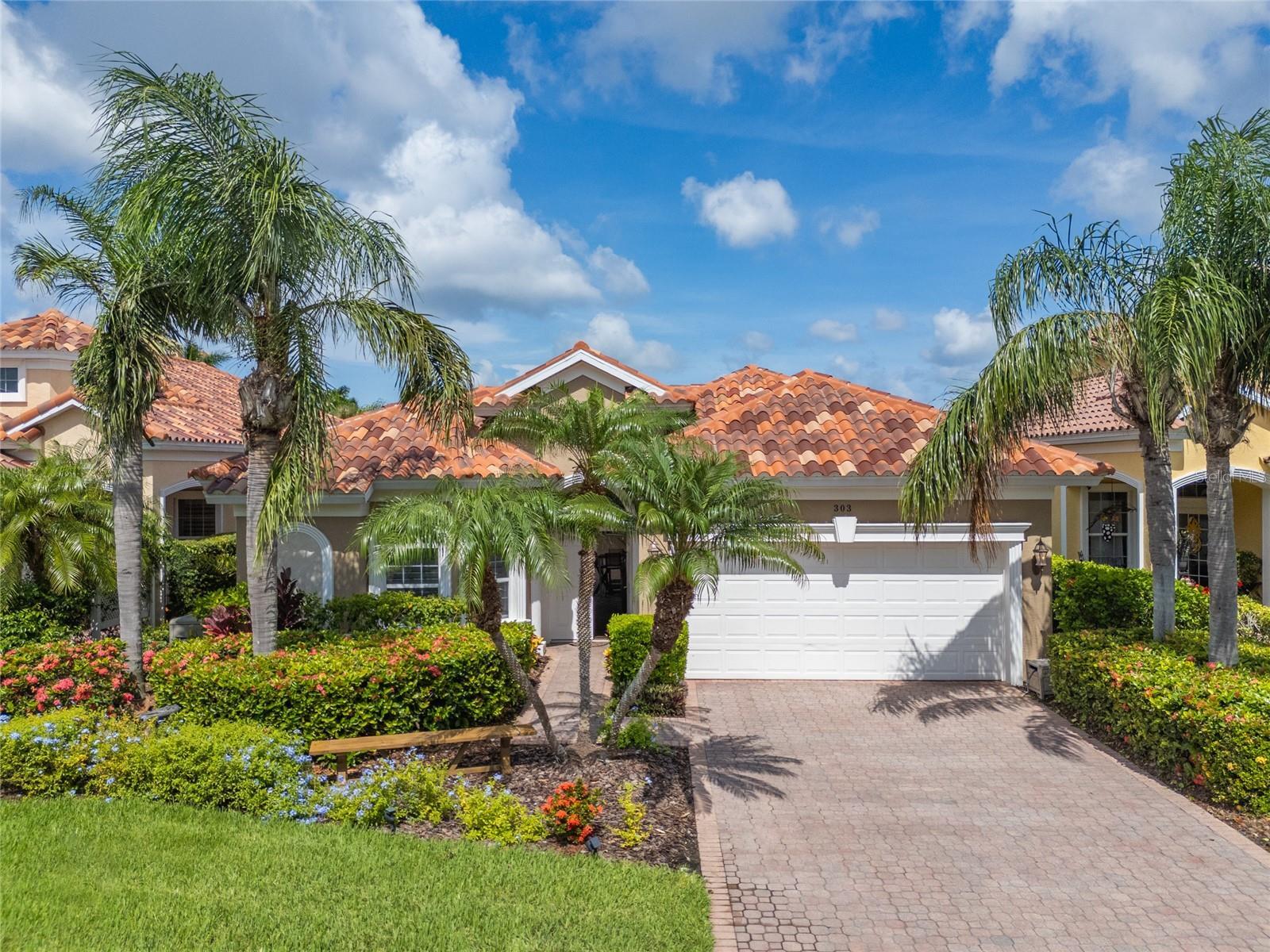 Property Photo: 303 9th Avenue E FL 34221
