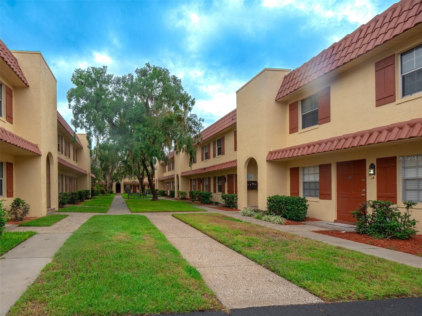 Property Photo:  1112 W Main Street J7  FL 34748 