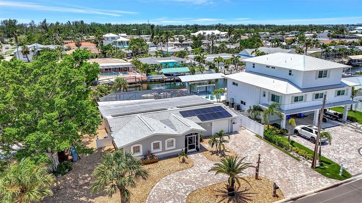 Property Photo: 4216 Royal Palm Drive FL 34210
