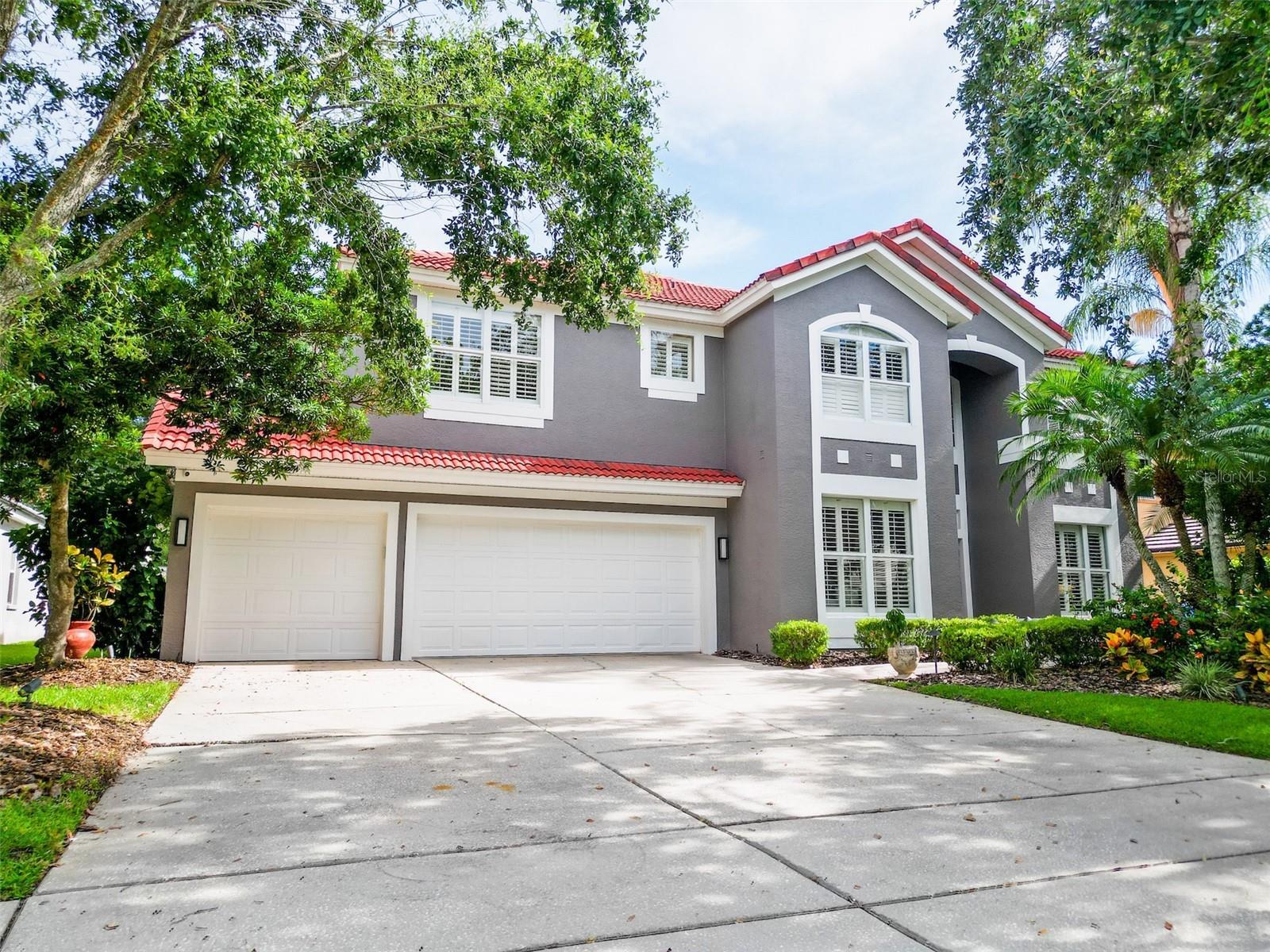 Property Photo:  18142 Regents Square Drive  FL 33647 