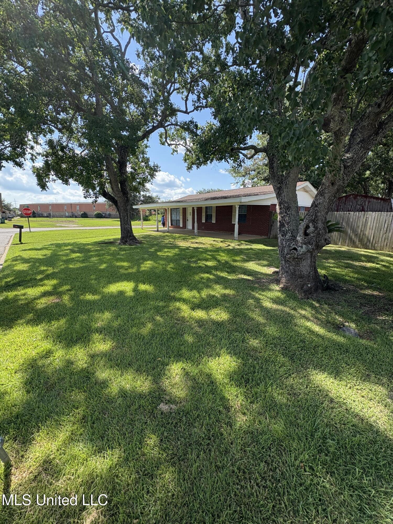 Property Photo: 3103 Baltimore Avenue MS 39581