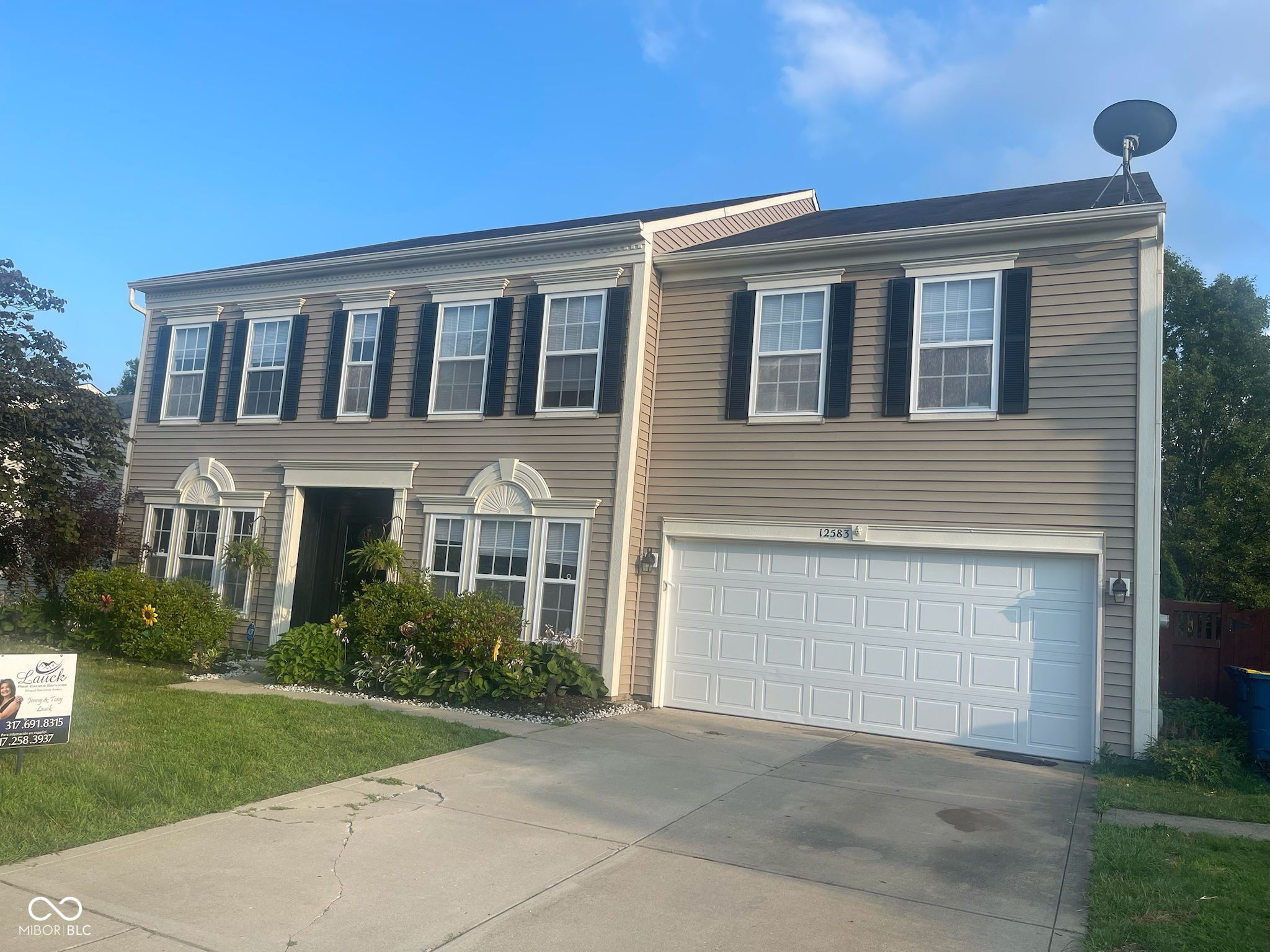 Property Photo: 12583 Courage Crossing IN 46037