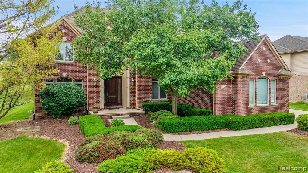 Property Photo: 1167 Autumnview Drive MI 48307 6061
