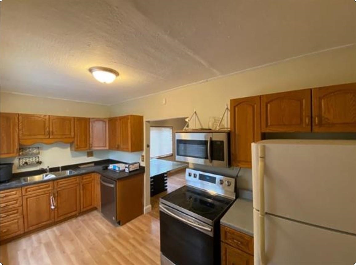 Property Photo: 318 6th Ave NE ND 58703