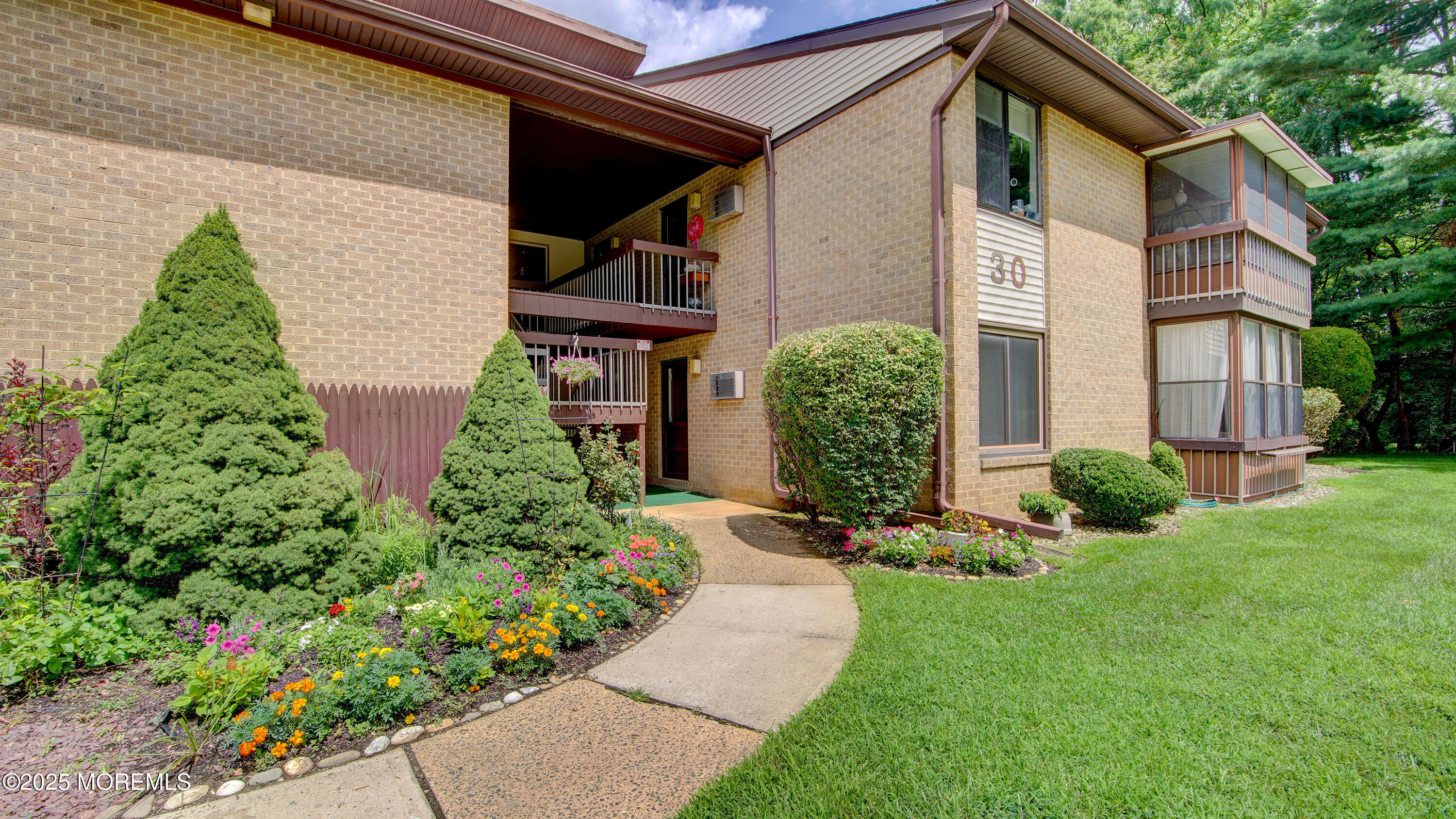 Property Photo:  30 Meadow Green Circle  NJ 07726 