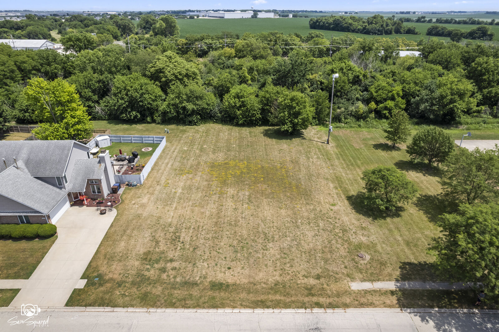 Property Photo: 276 Walnut Street IL 60950