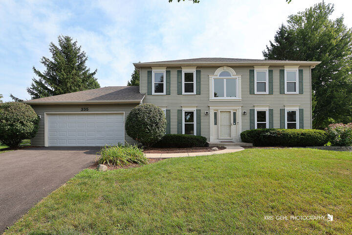 Property Photo: 335 Pinecrest Court IL 60502