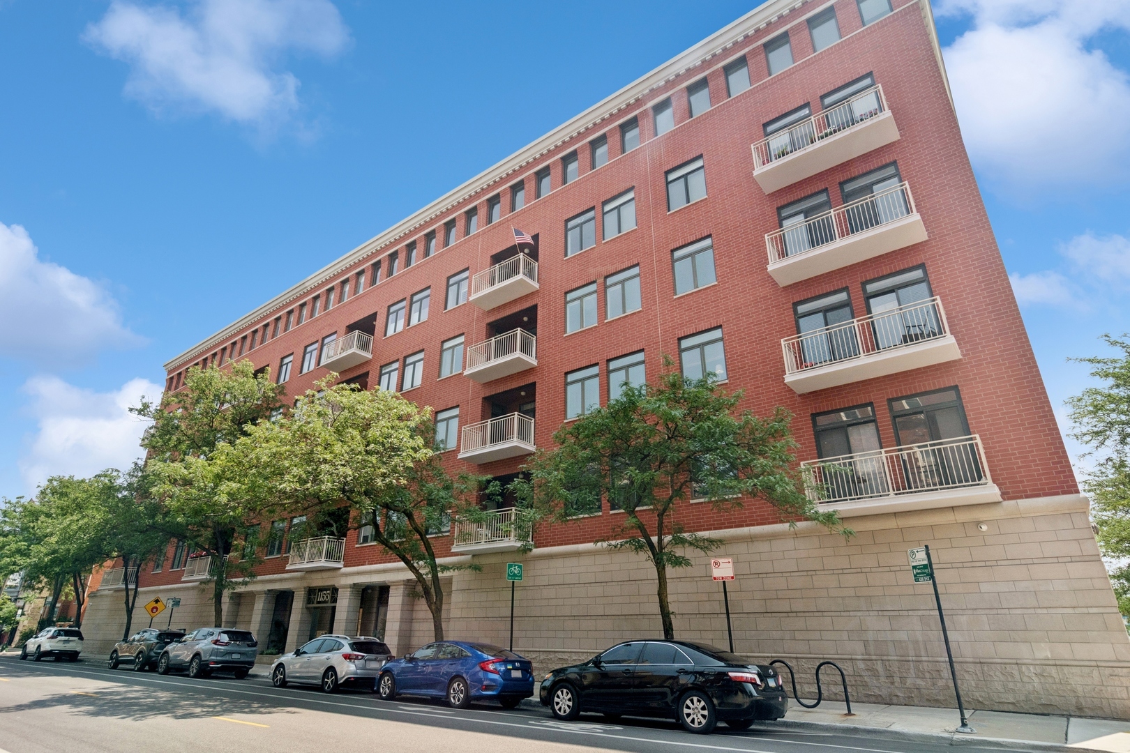 Property Photo: 1155 W Armitage Avenue 308 IL 60614