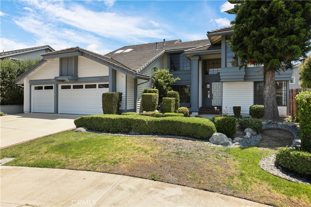 Property Photo:  18868 Mount Morgan Circle  CA 92708 
