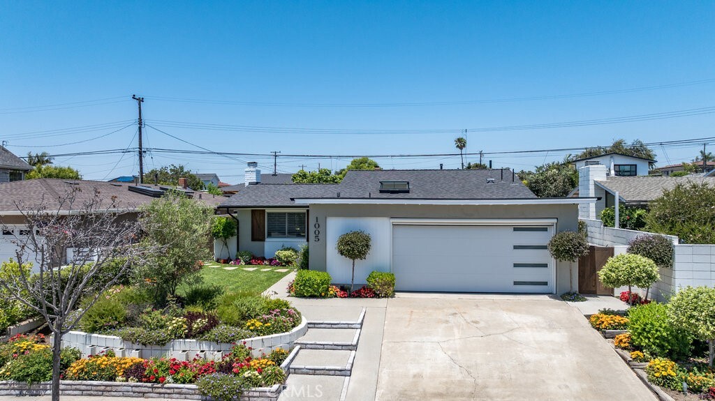 Property Photo:  1005 Driftwood Avenue  CA 90740 