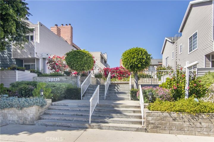 Property Photo:  20235 Keswick Street 102  CA 91306 