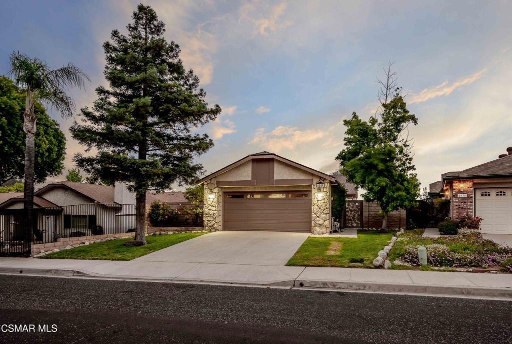 Property Photo:  6940 Queens Court  CA 93021 