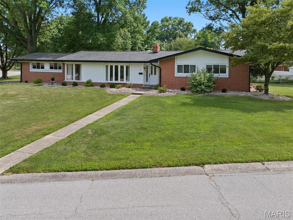 Property Photo: 61 Rugby Drive IL 62226