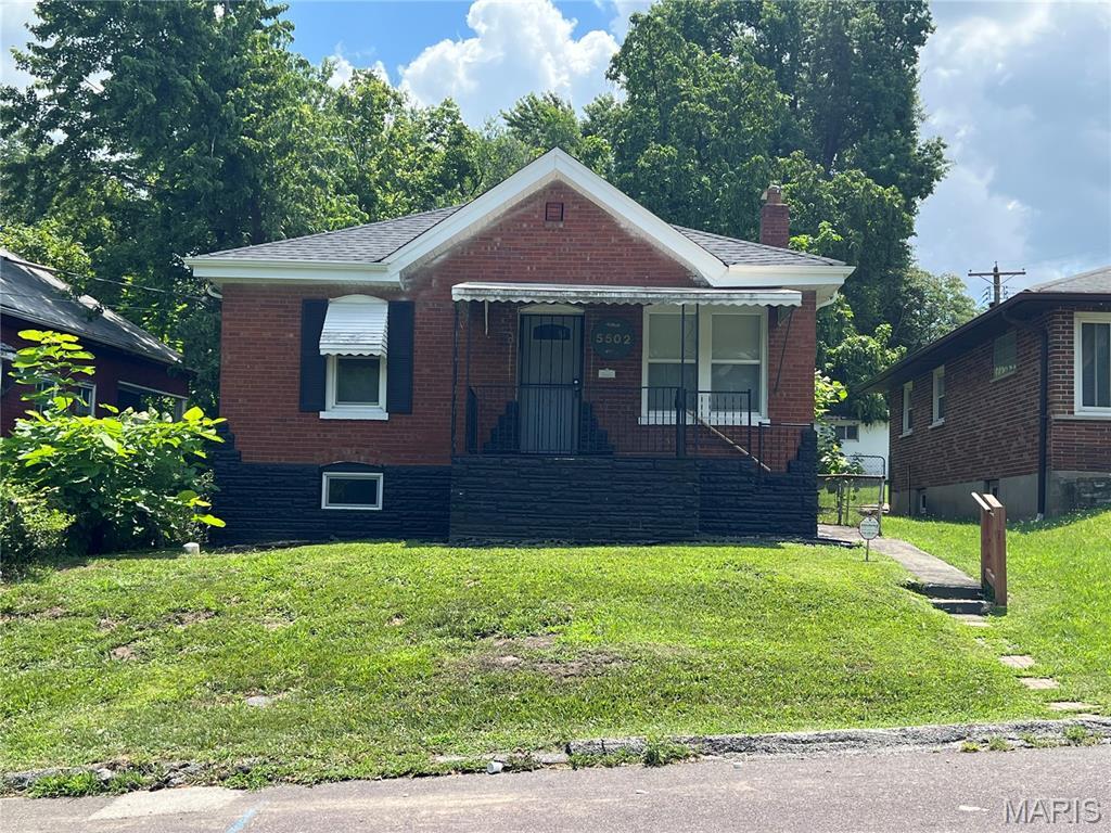 5502 Helen Avenue  St Louis MO 63136 photo
