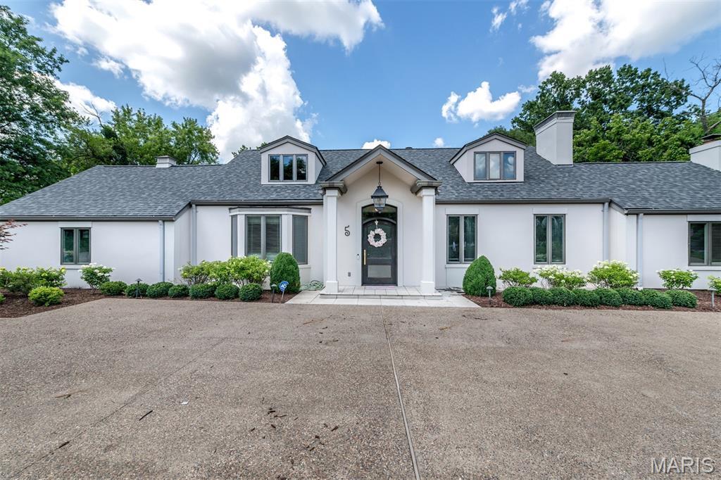 Property Photo: 5 Huntleigh Downs Road MO 63131
