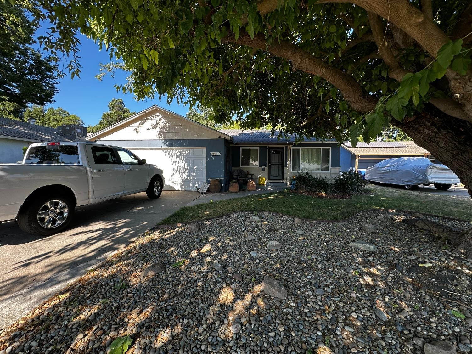 Property Photo: 6748 Golf View Drive CA 95822