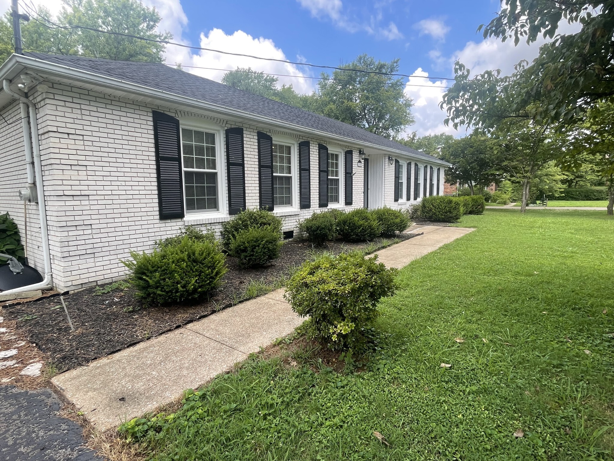 Property Photo: 1907 Ransom Dr TN 37130