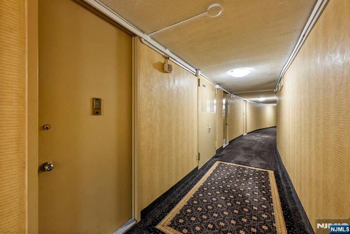 Property Photo:  555 North Avenue 23G  NJ 07024 