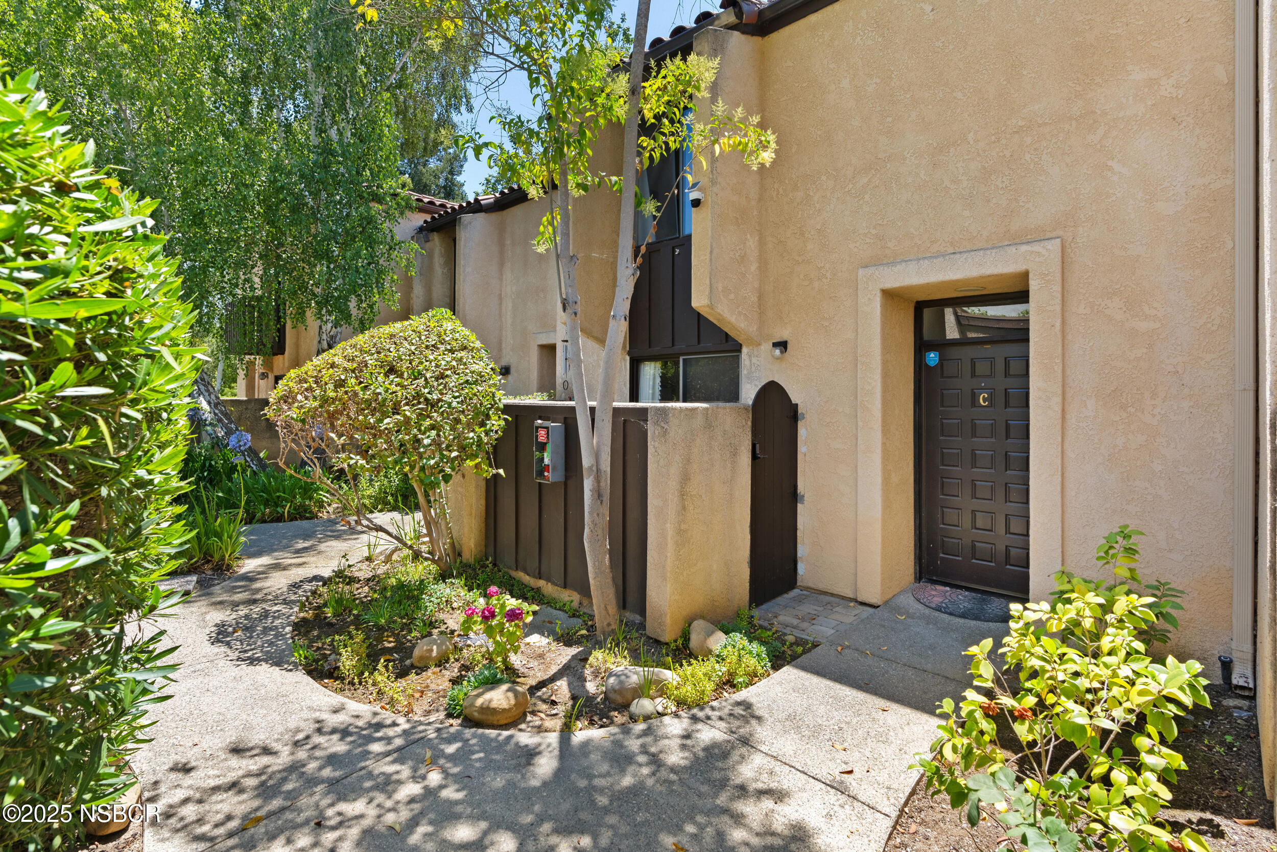 Property Photo:  265 5th Street C  CA 93463 