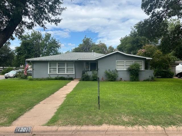 Property Photo: 1201 Albany Street TX 79605