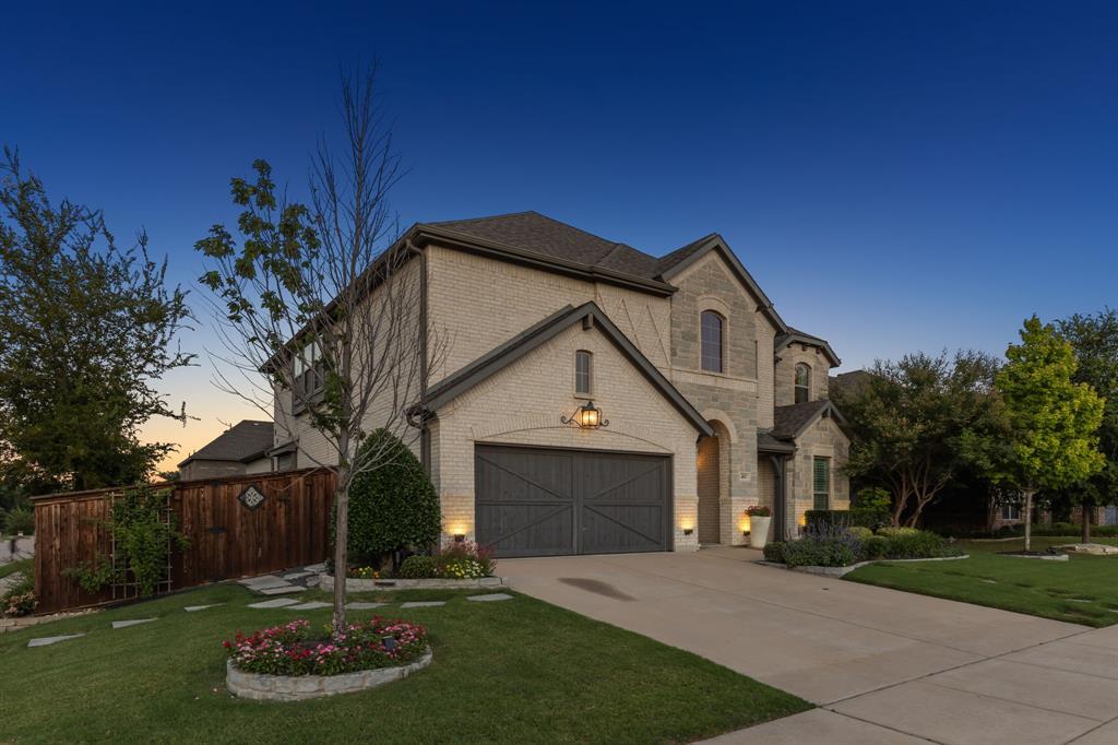 Property Photo: 402 Salt Cedar Drive TX 76065