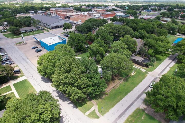 114 S 6th Street  Midlothian TX 76065 photo