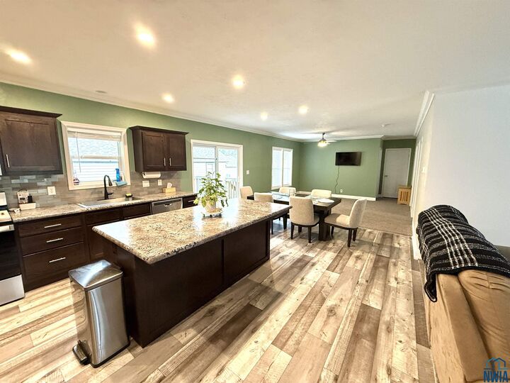 Property Photo: 303 Marble IA 51040