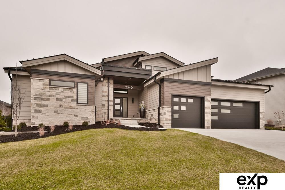 Property Photo:  2373 S 220th Avenue  NE 68022 
