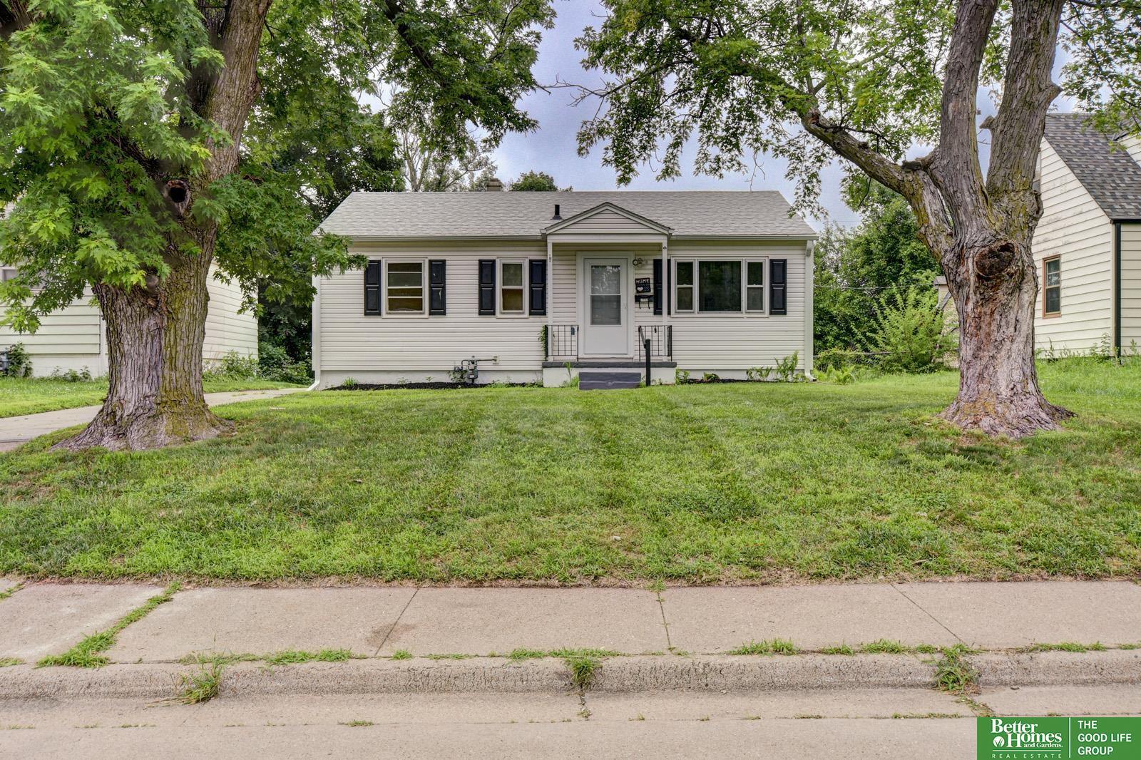 Property Photo:  3822 N 65 Street  NE 68104 