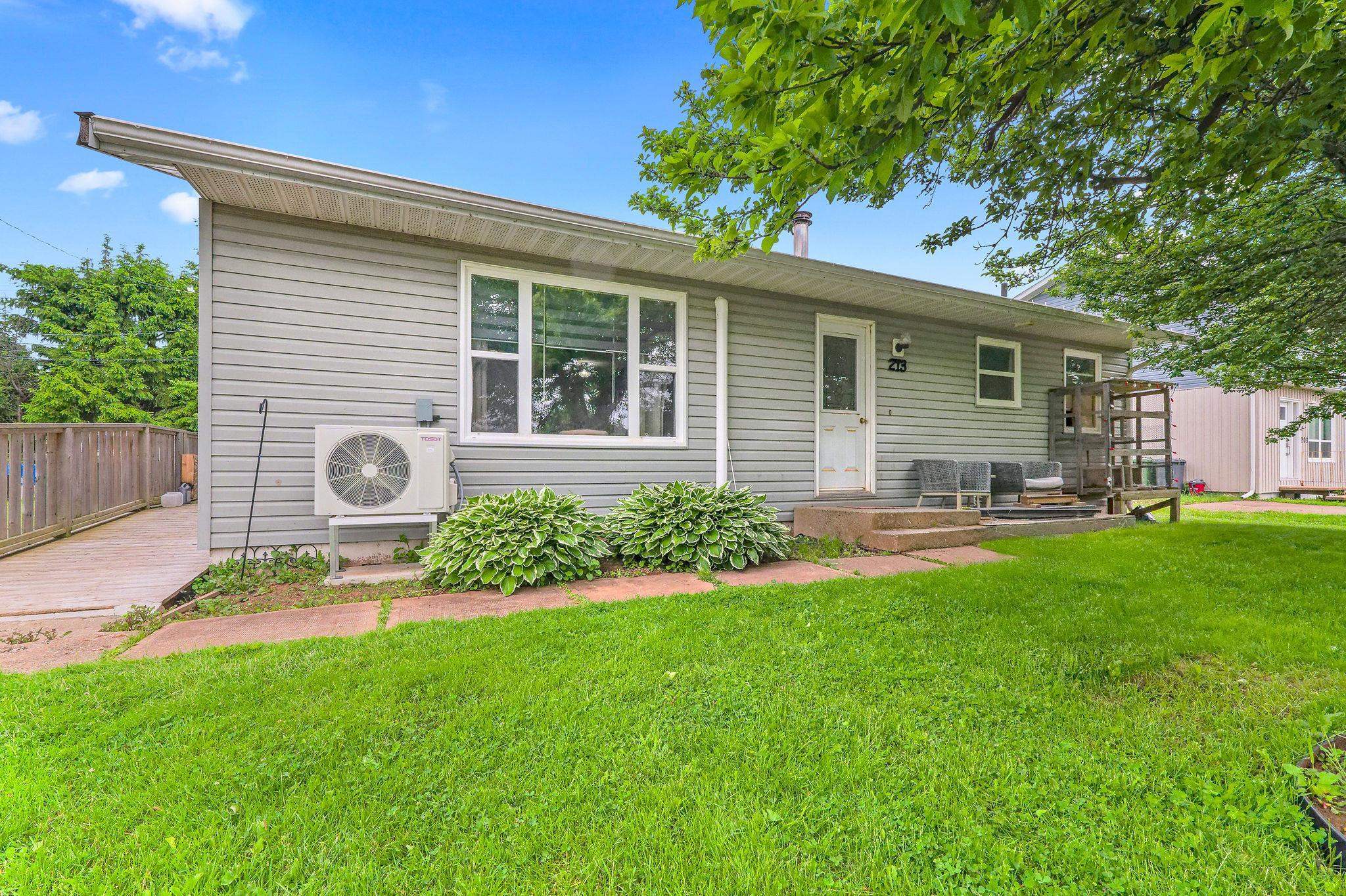 Property Photo:  213 Patterson Drive  PE C1A 8J2 