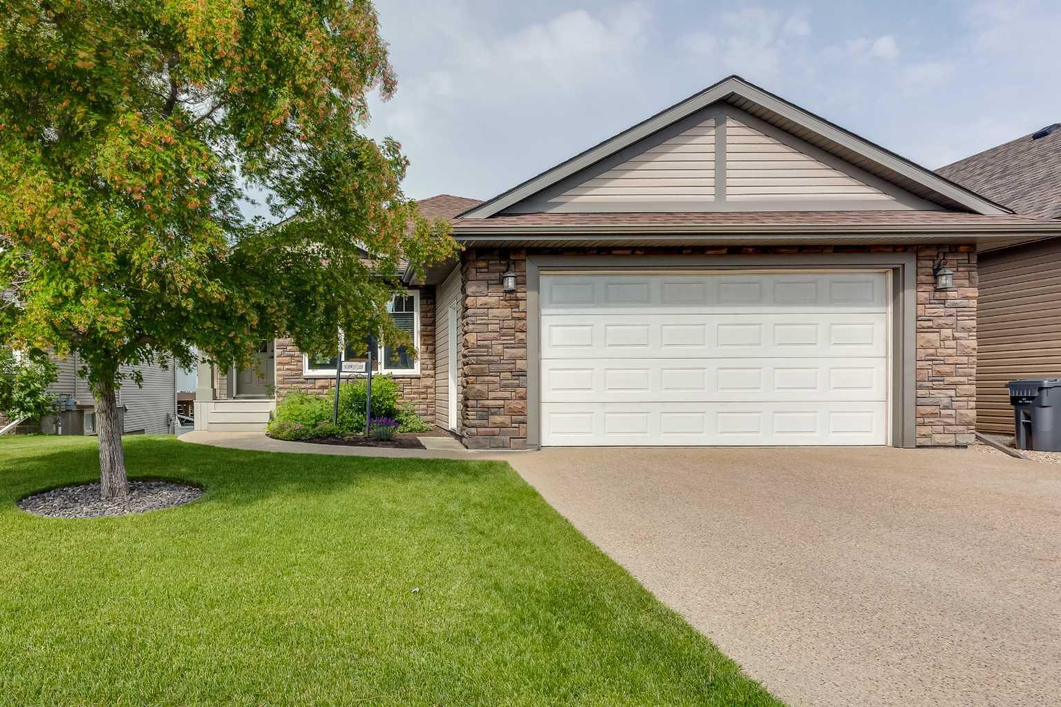 Property Photo: 56 Illingworth Close AB T4R 0B8