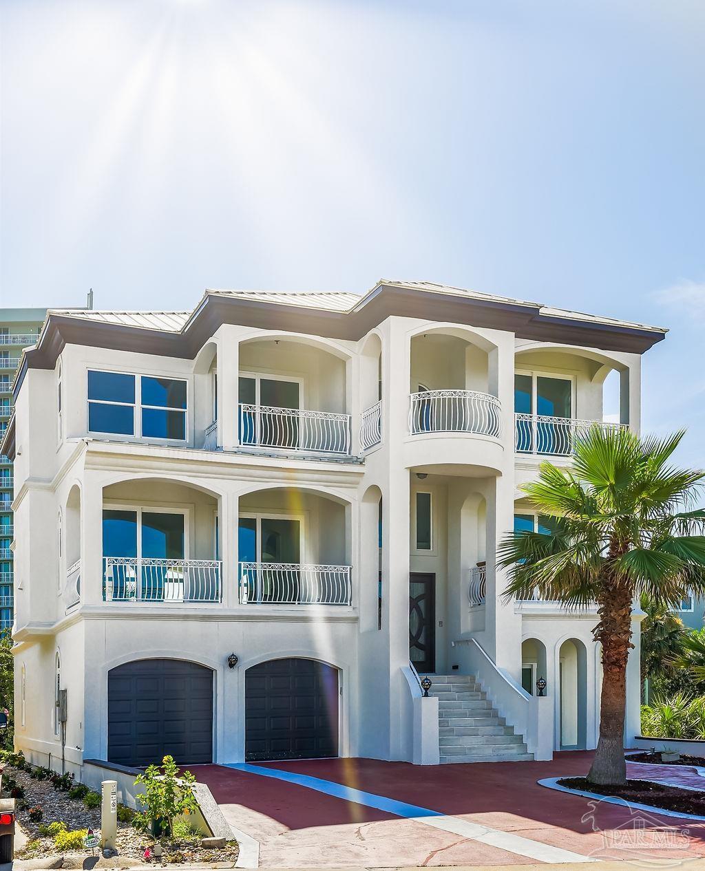 Property Photo:  21 E Galvez Ct  FL 32561 