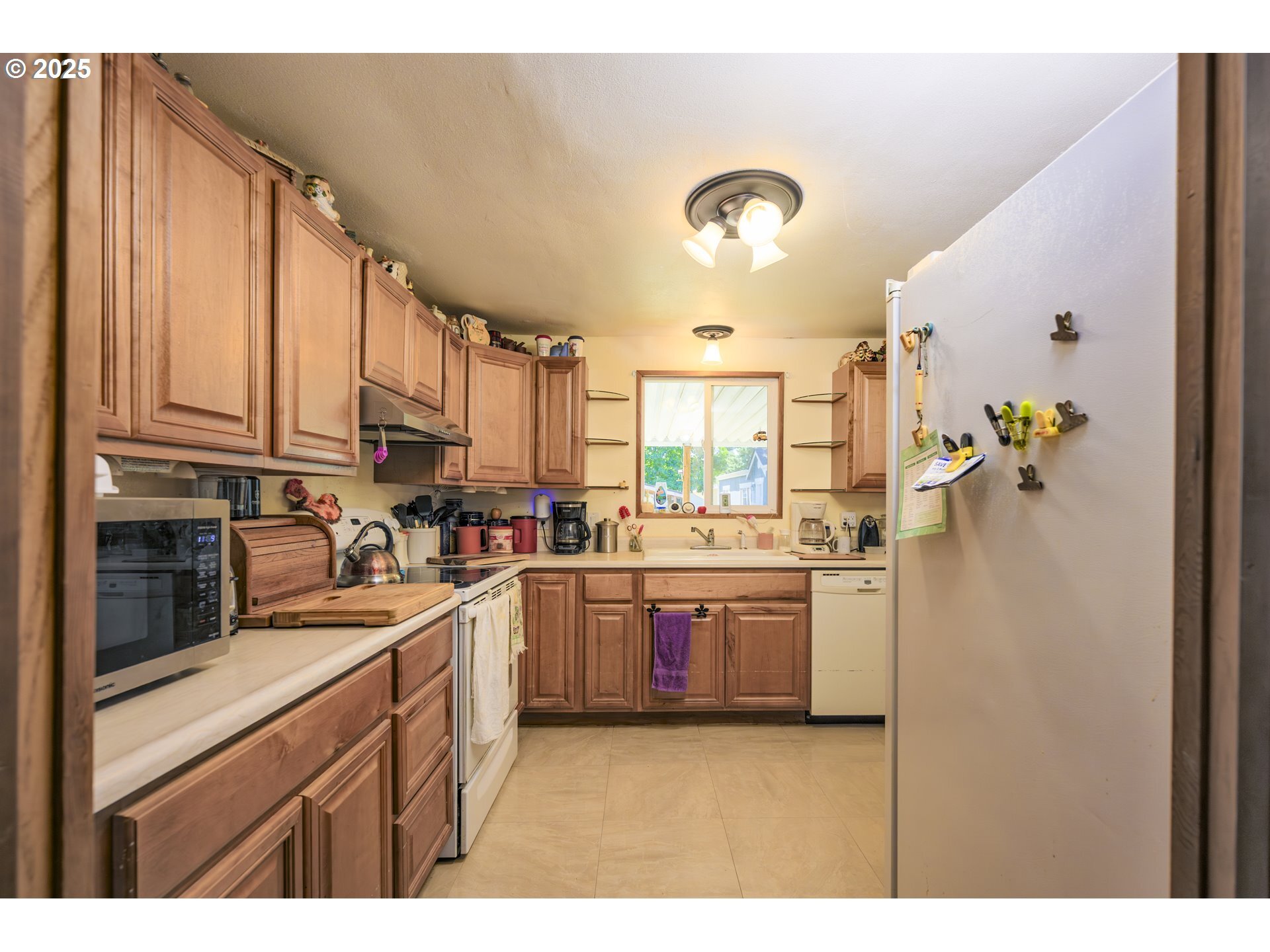 Property Photo: 10701 SE Highway 212 W6 OR 97015