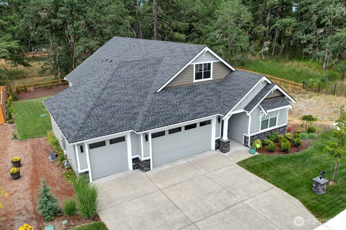 Property Photo:  2011  142nd Street Ct S  WA 98387 